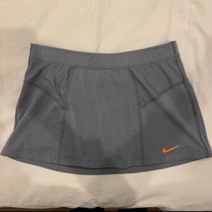 NIKE GREY TENNIS SKORT